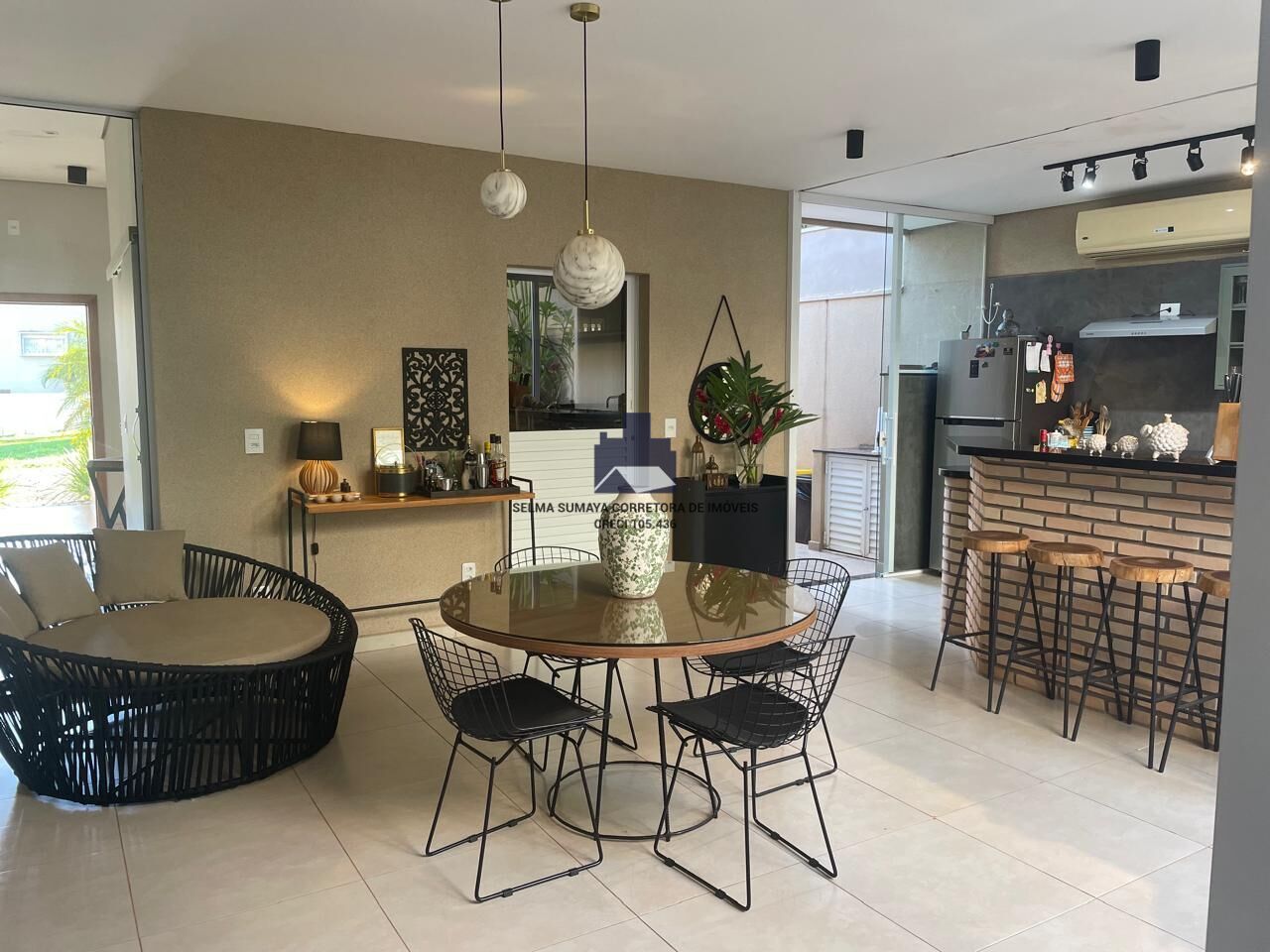Casa de Condomínio com 3 quartos à venda, 240m² — foto 4 de 24