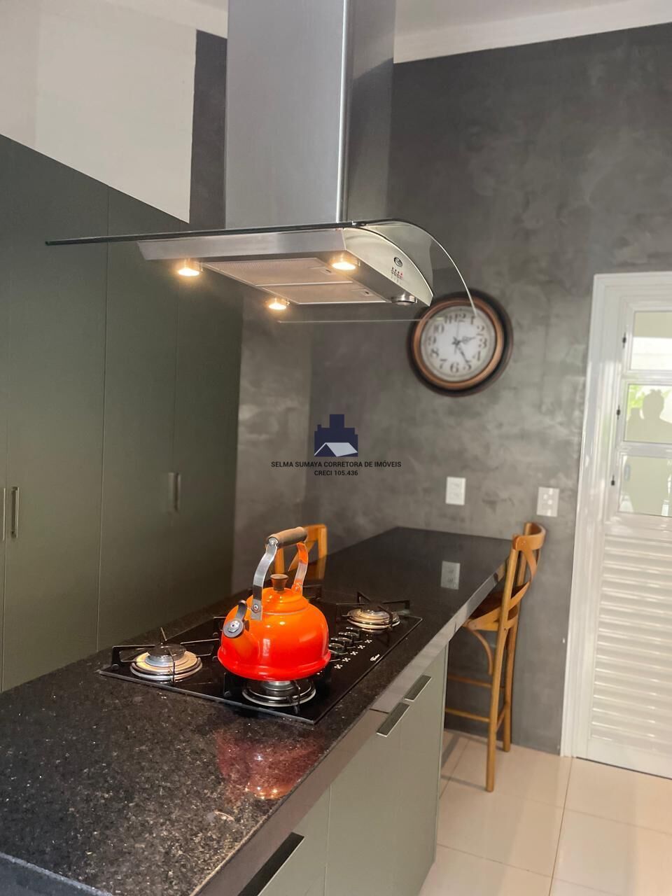 Casa de Condomínio com 3 quartos à venda, 240m² — foto 17 de 24