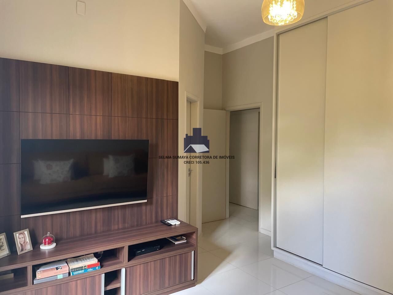 Casa de Condomínio com 3 quartos à venda, 240m² — foto 5 de 24