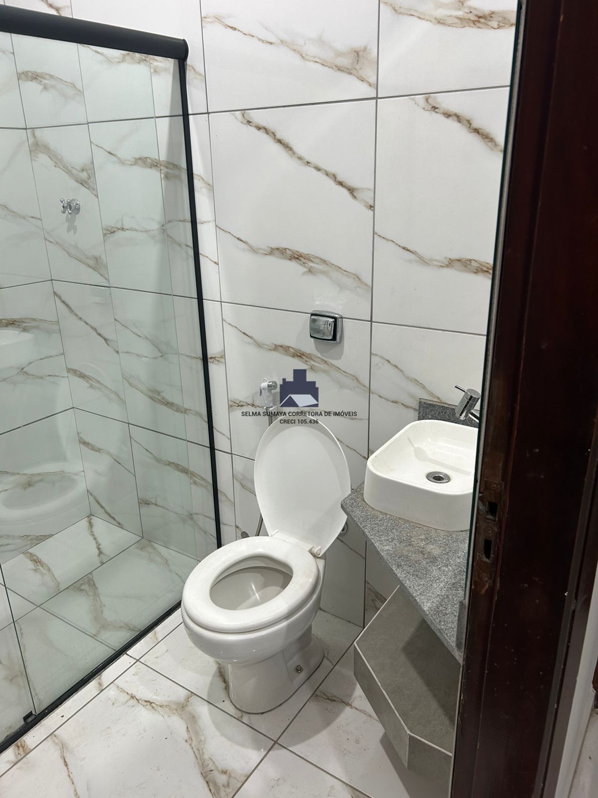 Casa com 4 quartos à venda, 210m² — foto 16 de 21