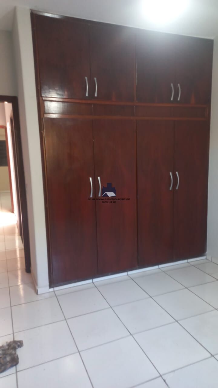 Casa com 4 quartos à venda, 210m² — foto 6 de 21