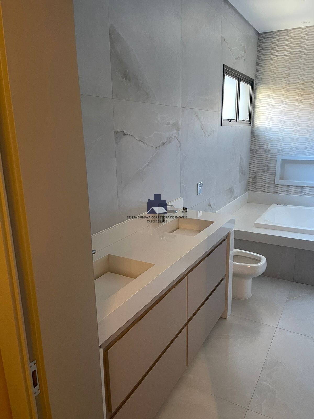 Casa de Condomínio com 3 quartos à venda, 270m² — foto 15 de 29