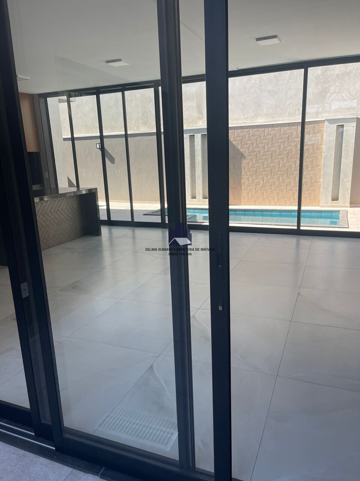 Casa de Condomínio com 3 quartos à venda, 270m² — foto 24 de 29