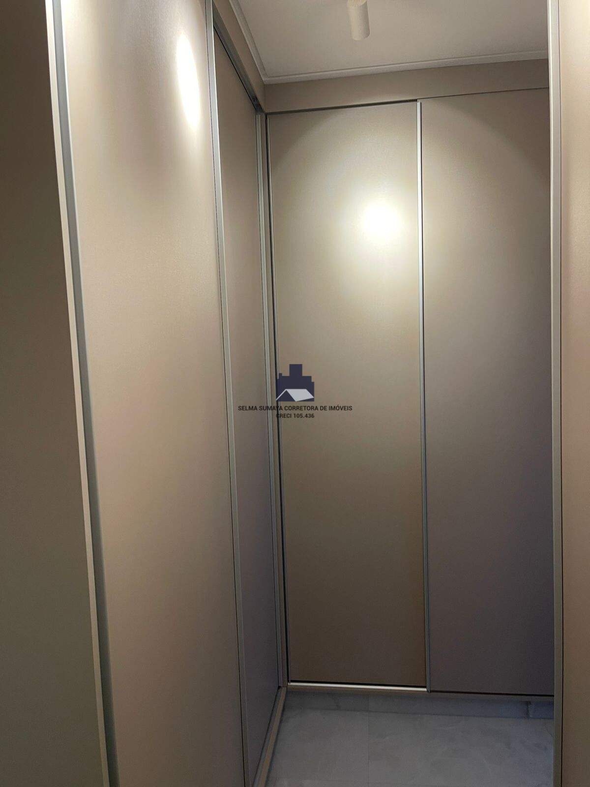 Casa de Condomínio com 3 quartos à venda, 270m² — foto 16 de 29