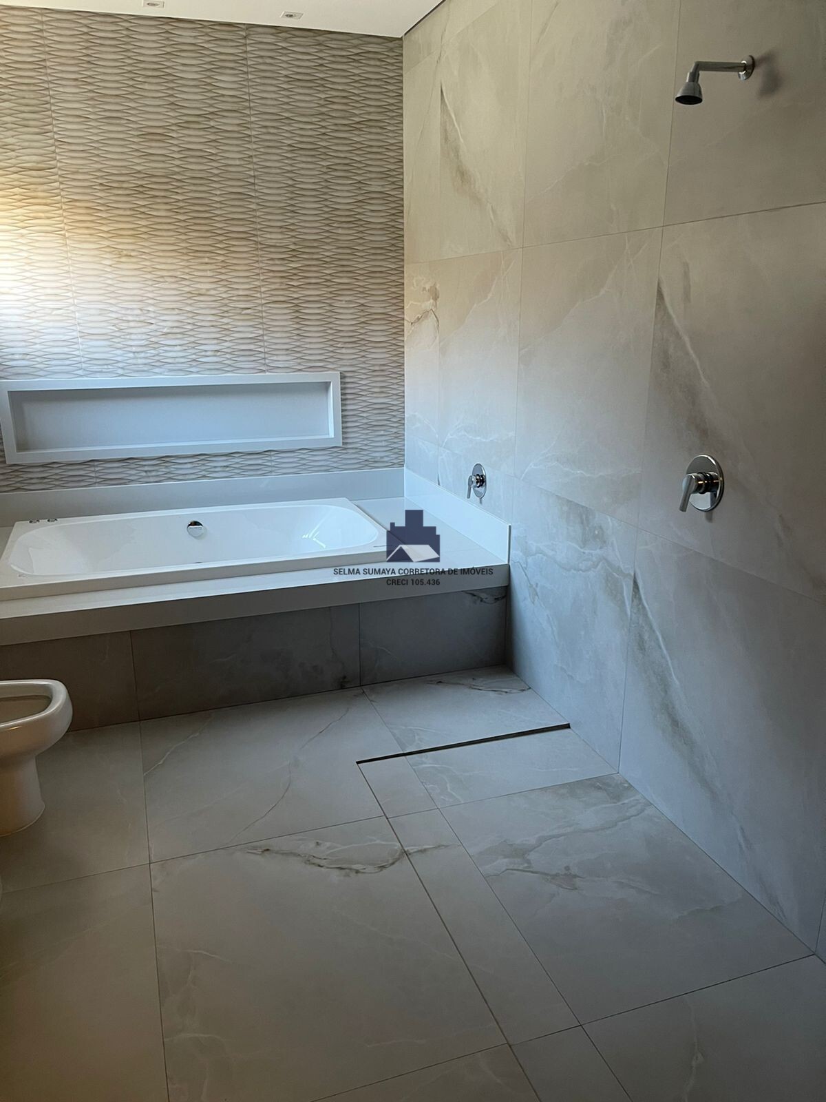 Casa de Condomínio com 3 quartos à venda, 270m² — foto 7 de 29