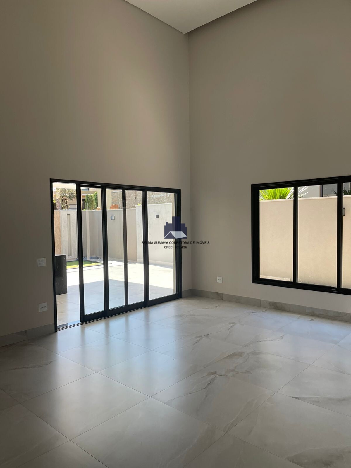 Casa de Condomínio com 3 quartos à venda, 270m² — foto 5 de 29
