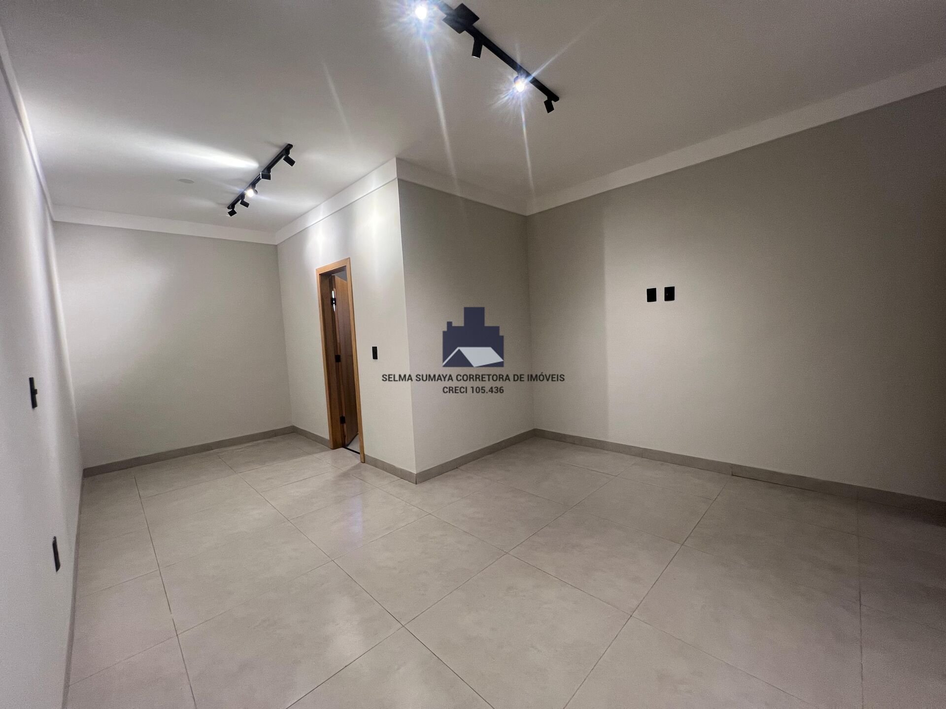 Casa de Condomínio com 3 quartos à venda, 150m² — foto 18 de 24