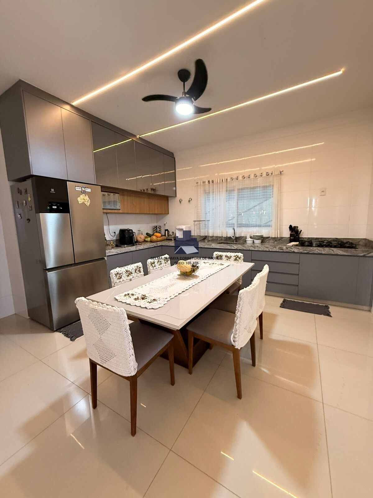 Casa de Condomínio com 4 quartos à venda, 380m² — foto 5 de 49