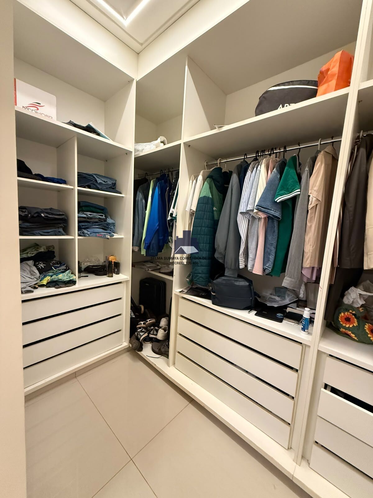Casa de Condomínio com 4 quartos à venda, 380m² — foto 10 de 49