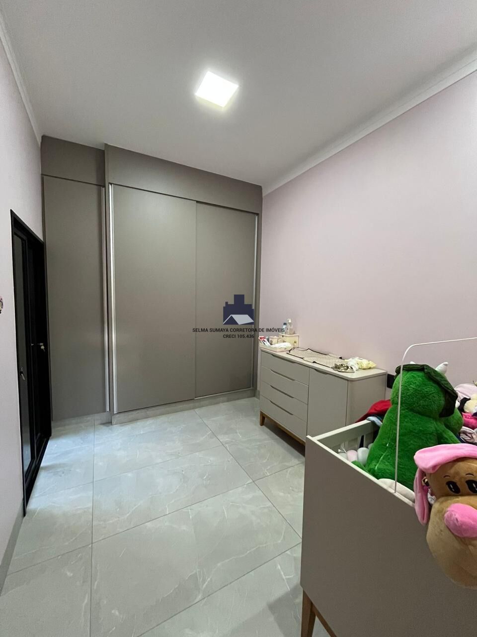 Casa de Condomínio com 3 quartos à venda, 216m² — foto 8 de 27