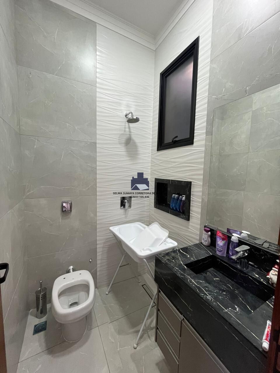 Casa de Condomínio com 3 quartos à venda, 216m² — foto 16 de 27