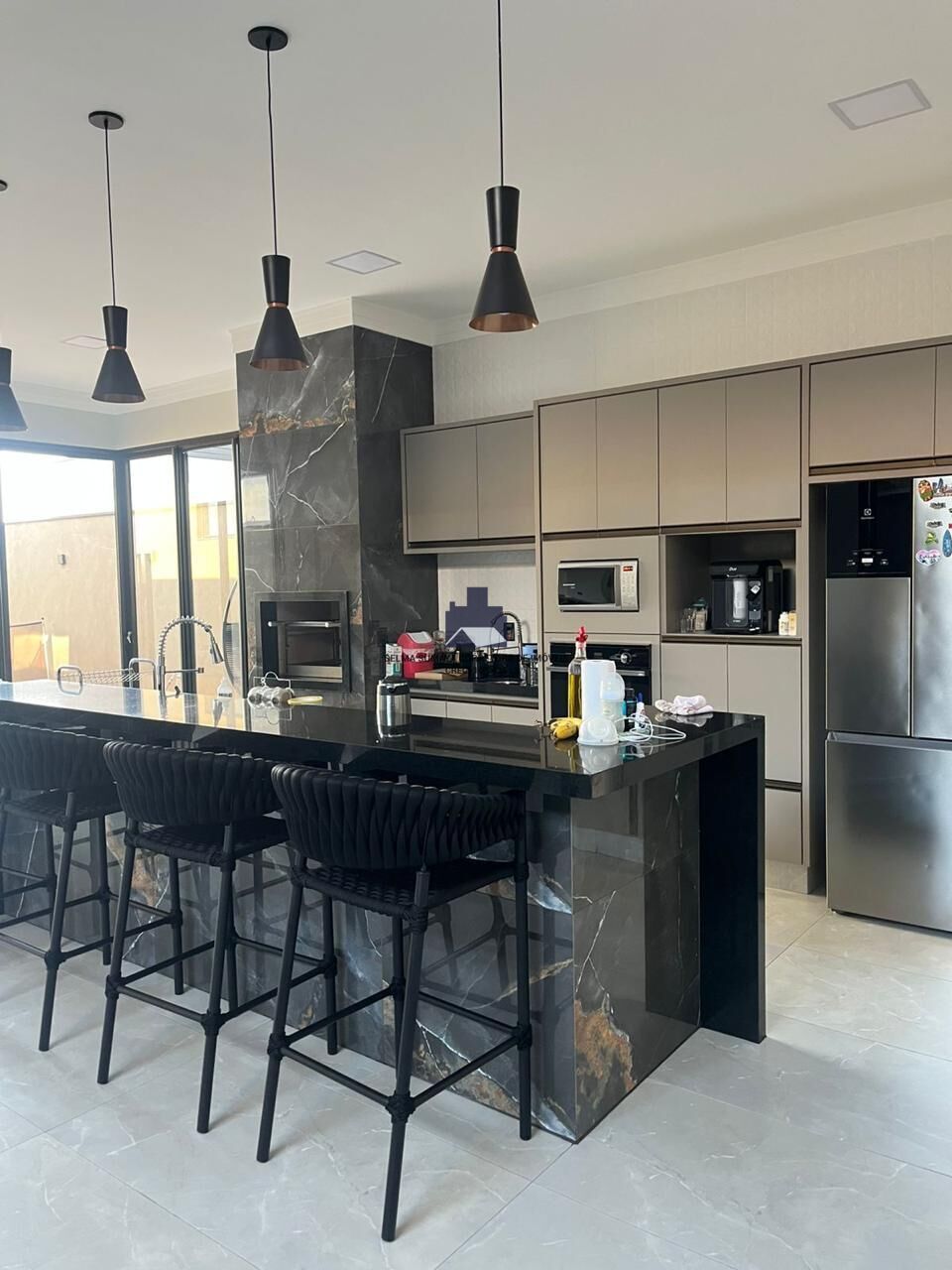 Casa de Condomínio com 3 quartos à venda, 216m² — foto 10 de 27