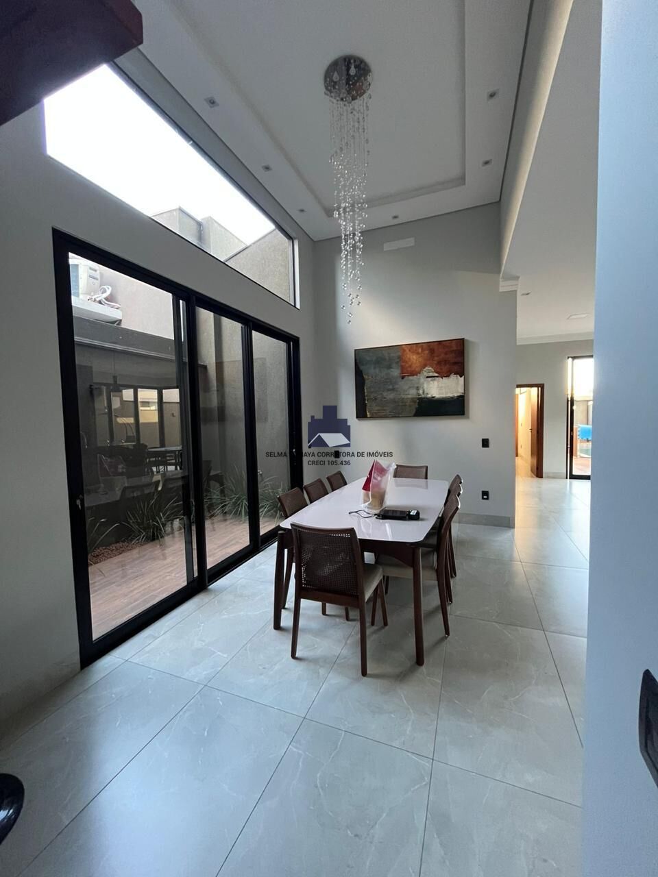 Casa de Condomínio com 3 quartos à venda, 216m² — foto 4 de 27