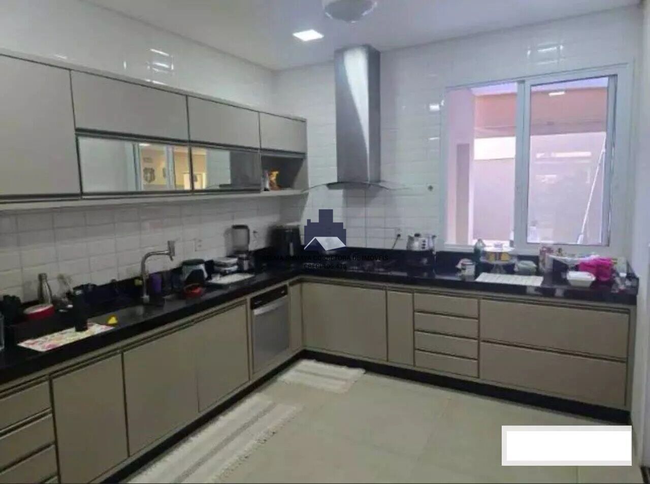 Casa de Condomínio com 4 quartos à venda, 320m² — foto 5 de 10