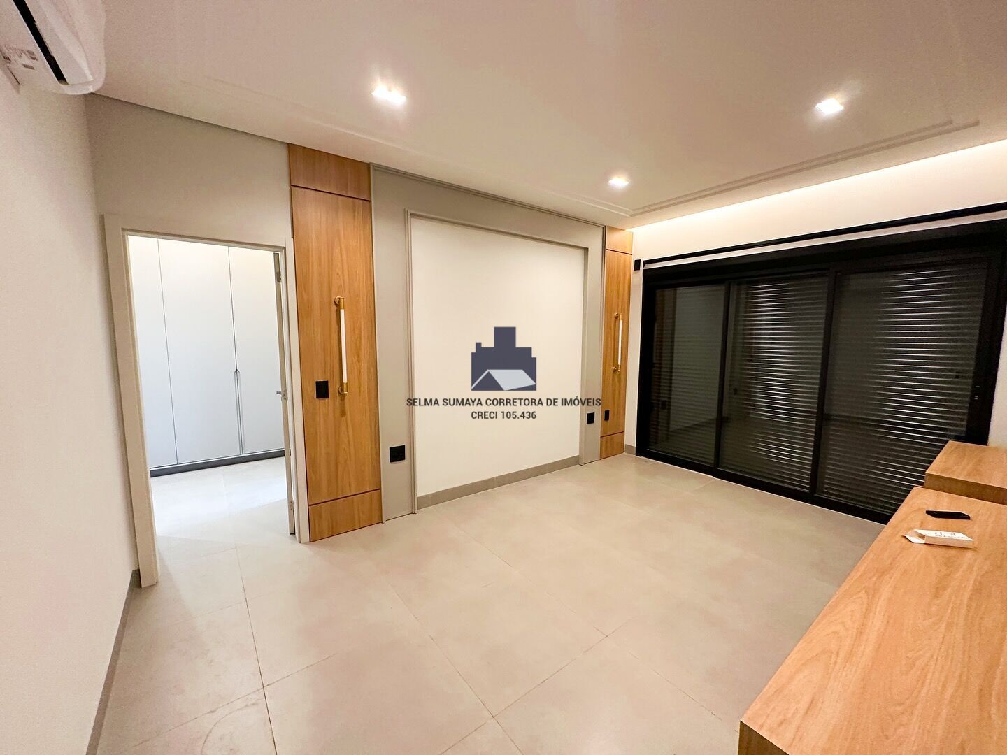 Casa de Condomínio com 4 quartos à venda, 270m² — foto 13 de 19