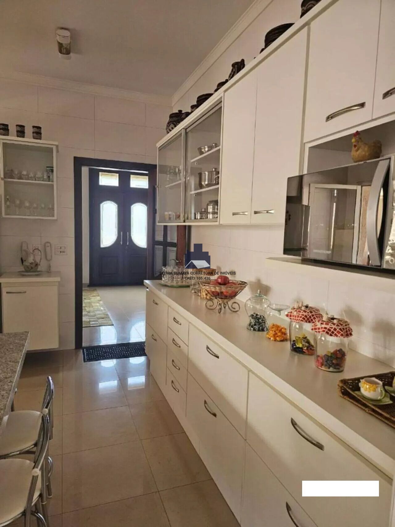 Casa de Condomínio com 4 quartos à venda, 300m² — foto 8 de 33