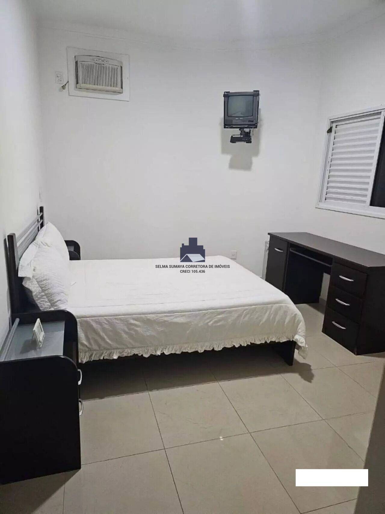 Casa de Condomínio com 4 quartos à venda, 300m² — foto 17 de 33