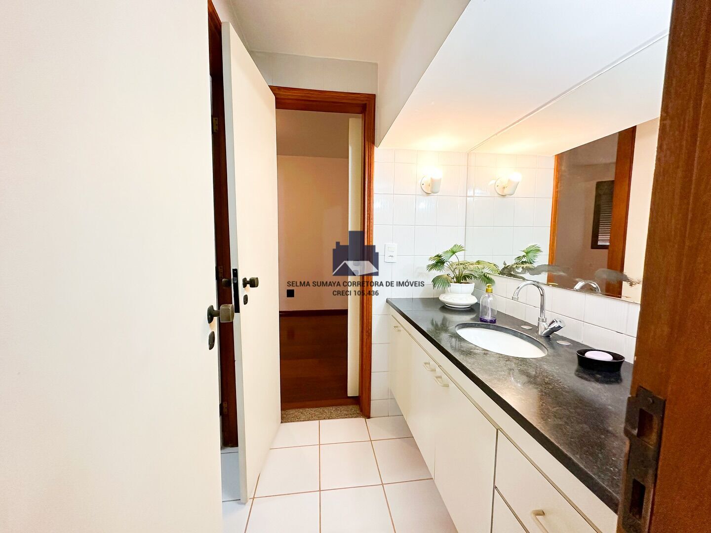 Apartamento com 4 quartos à venda, 200m² — foto 15 de 19