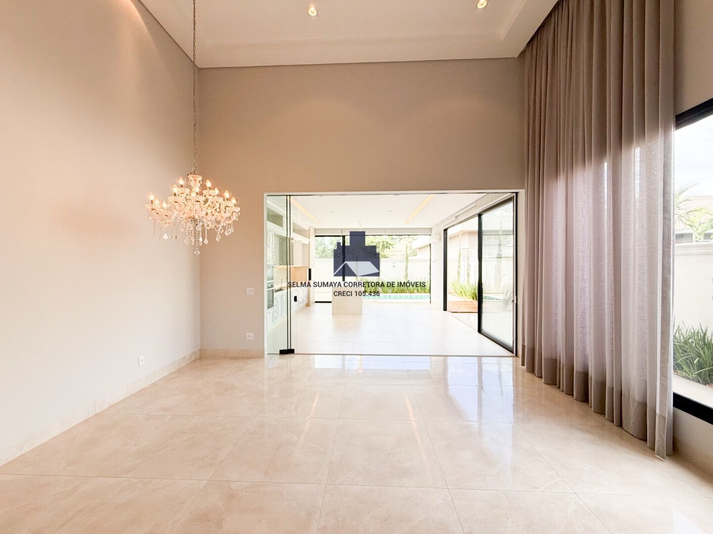 Casa de Condomínio com 3 quartos à venda, 250m² — foto 7 de 20