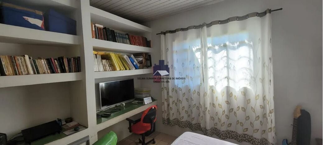 Casa com 5 quartos à venda, 290m² — foto 13 de 20