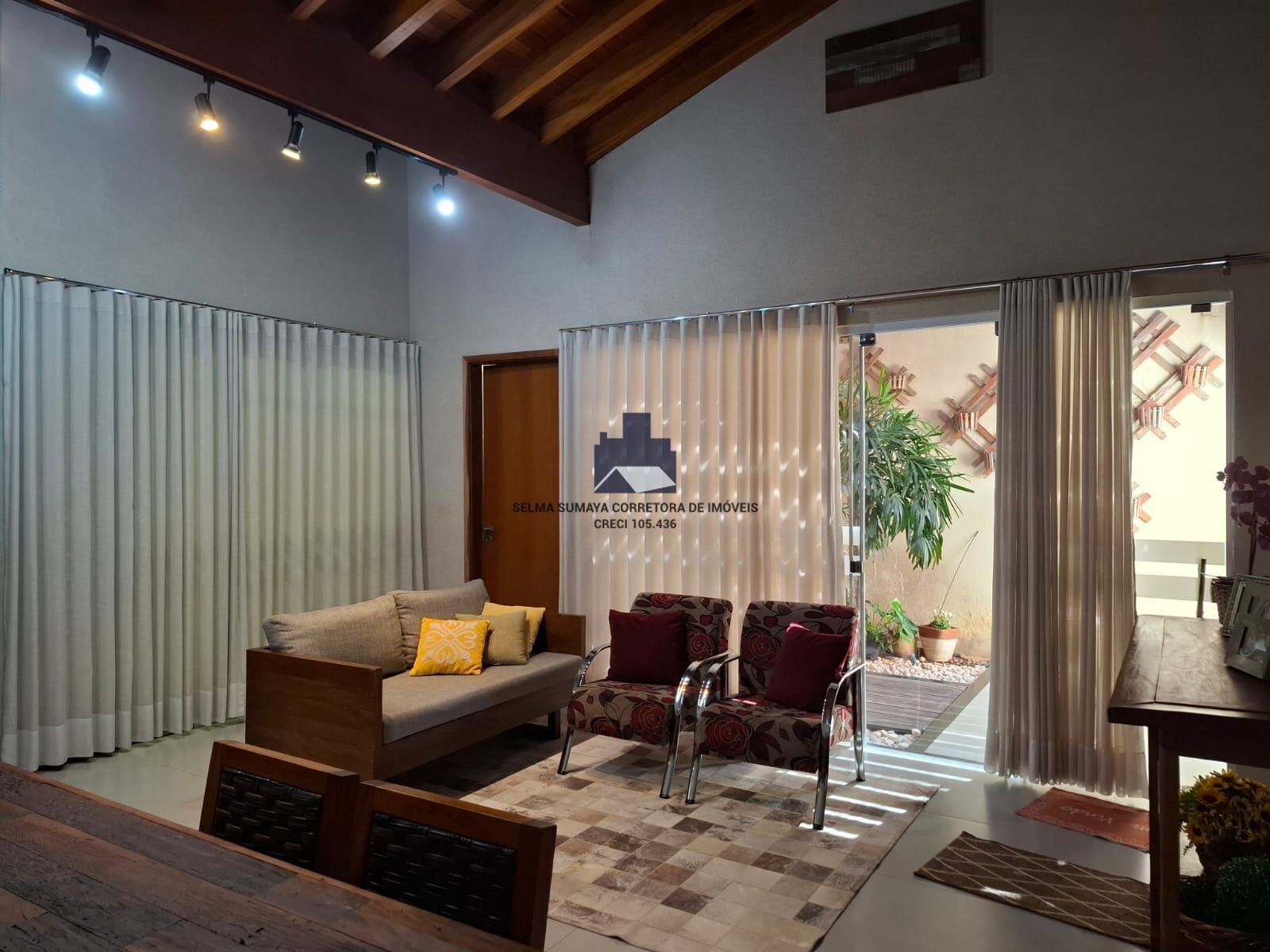 Casa com 3 quartos à venda, 250m² — foto 10 de 40