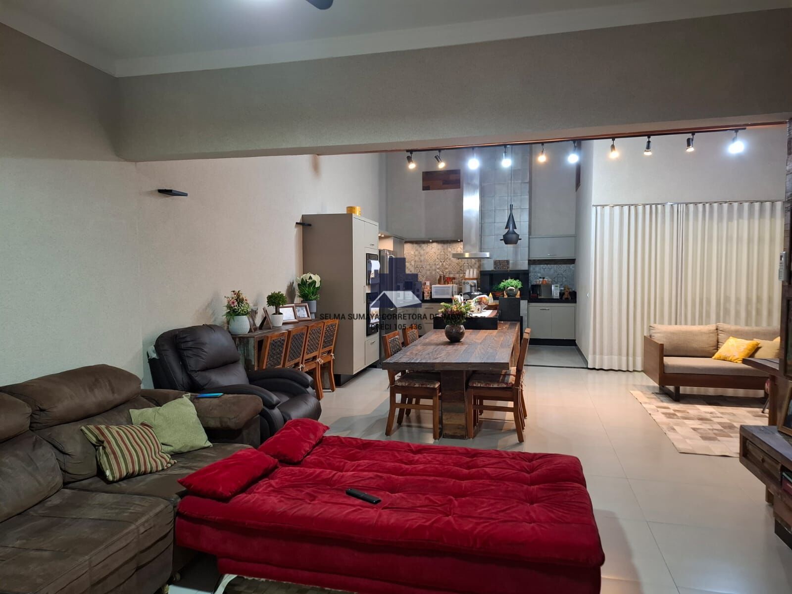 Casa com 3 quartos à venda, 250m² — foto 11 de 40