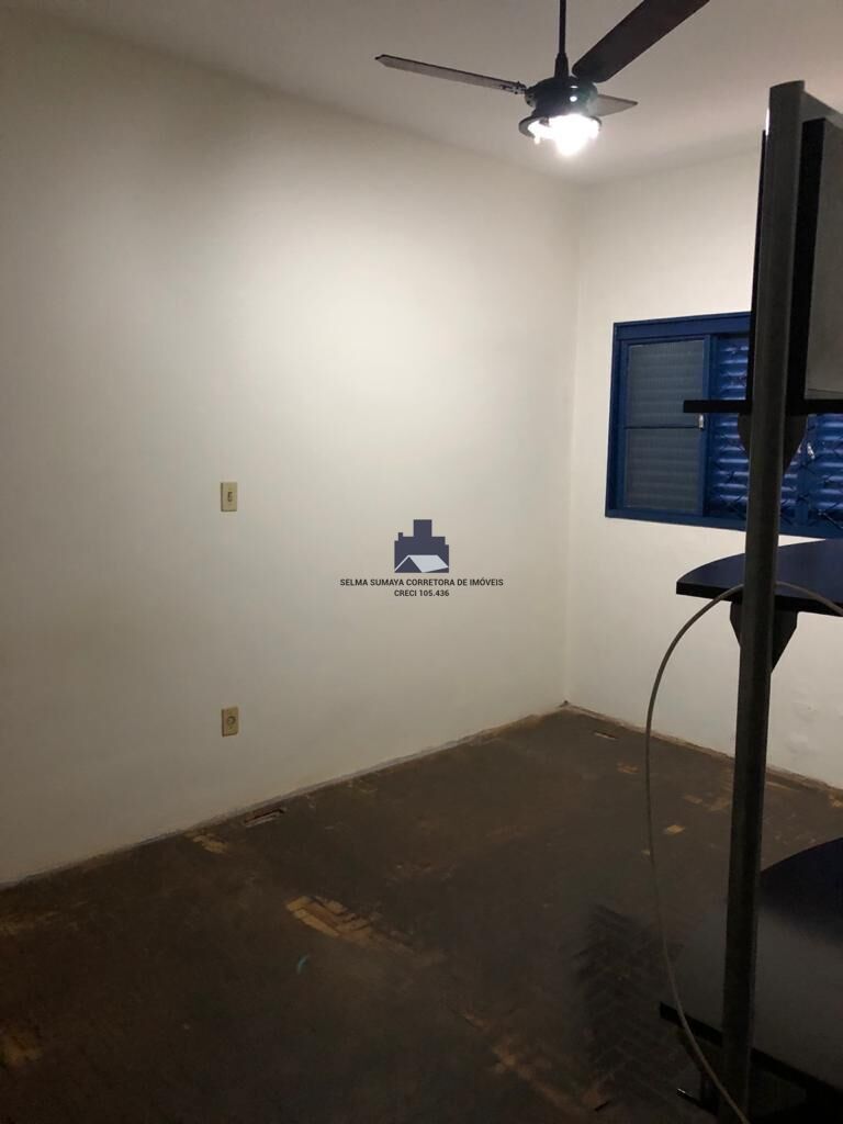 Casa com 3 quartos à venda, 220m² — foto 16 de 19