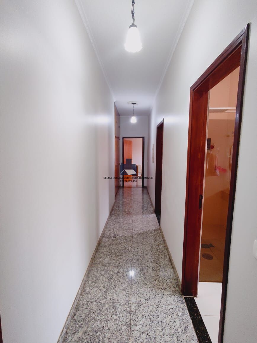 Casa com 3 quartos à venda, 354m² — foto 26 de 28