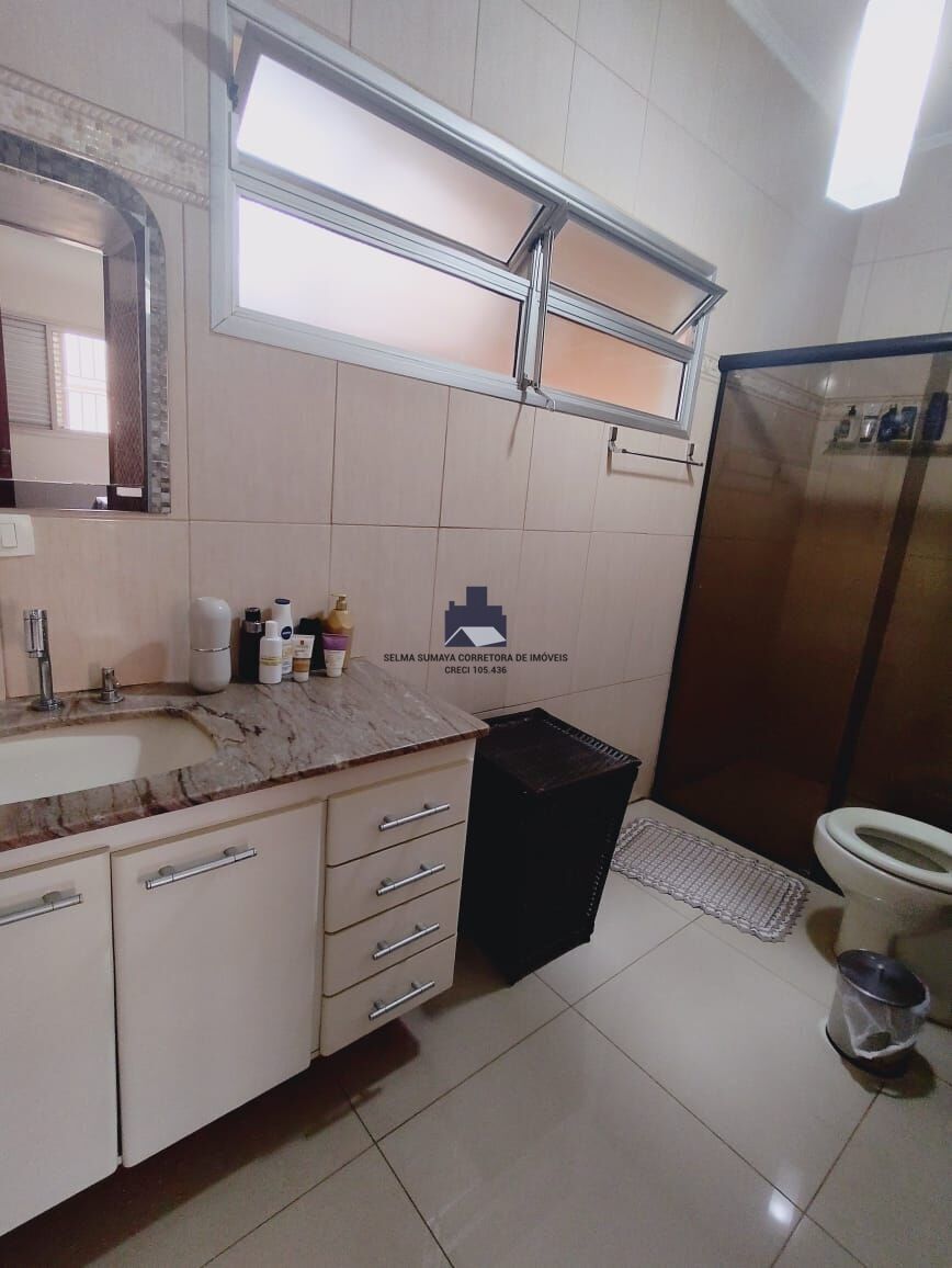Casa com 3 quartos à venda, 354m² — foto 25 de 28