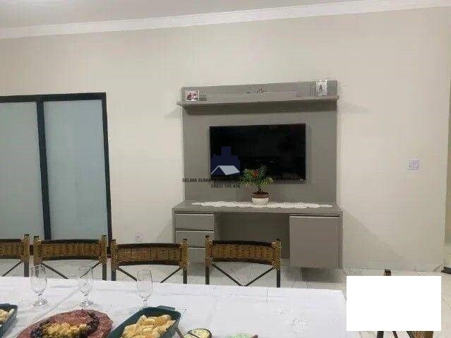 Casa com 3 quartos à venda, 225m² — foto 9 de 16