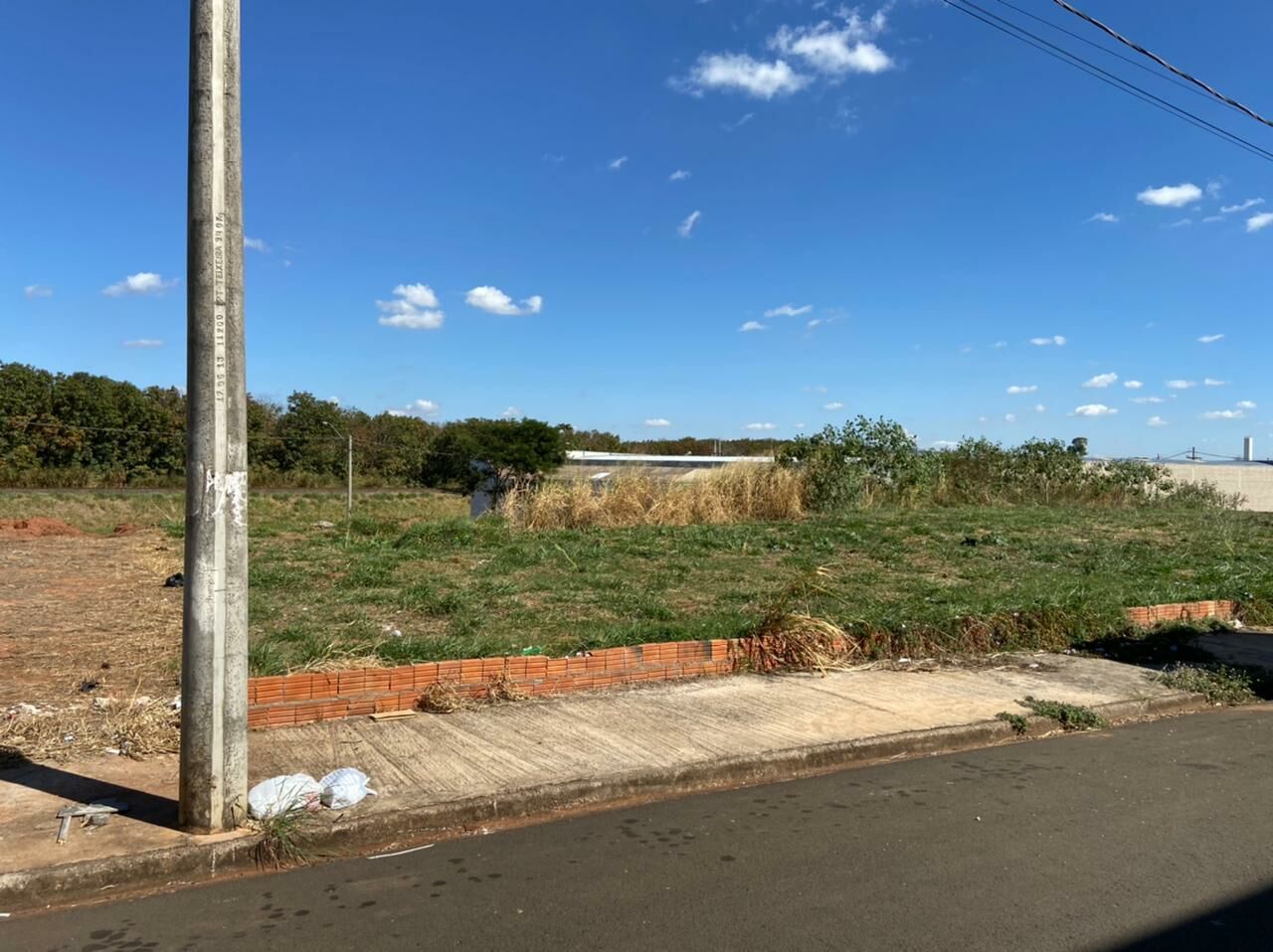 Terreno / Lote / Condomínio à venda, 400m² — foto 5 de 6