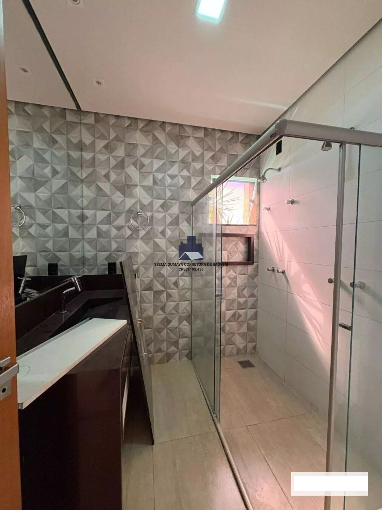 Casa com 3 quartos à venda, 180m² — foto 9 de 17