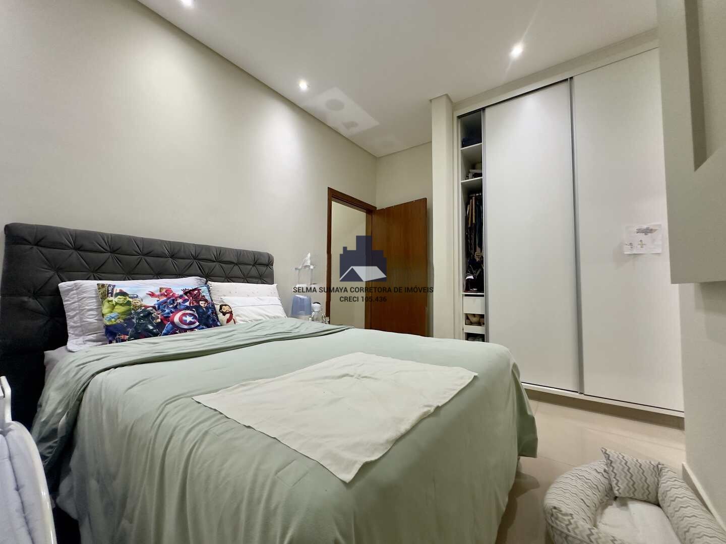 Casa de Condomínio com 3 quartos à venda, 200m² — foto 9 de 21