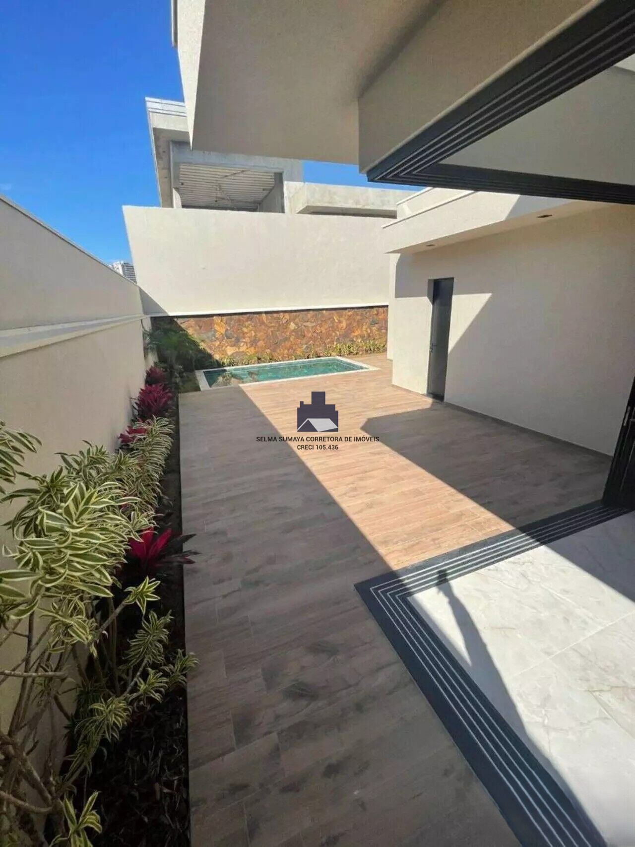 Casa de Condomínio com 4 quartos à venda, 374m² — foto 13 de 17
