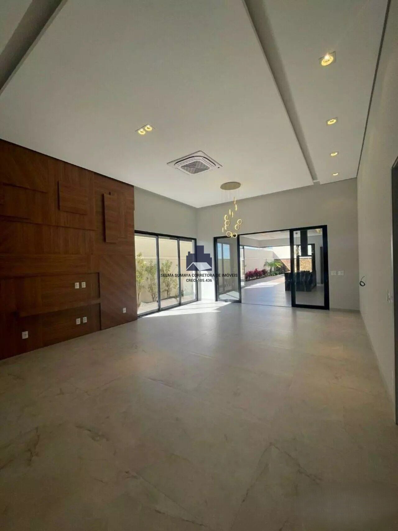 Casa de Condomínio com 4 quartos à venda, 374m² — foto 4 de 17
