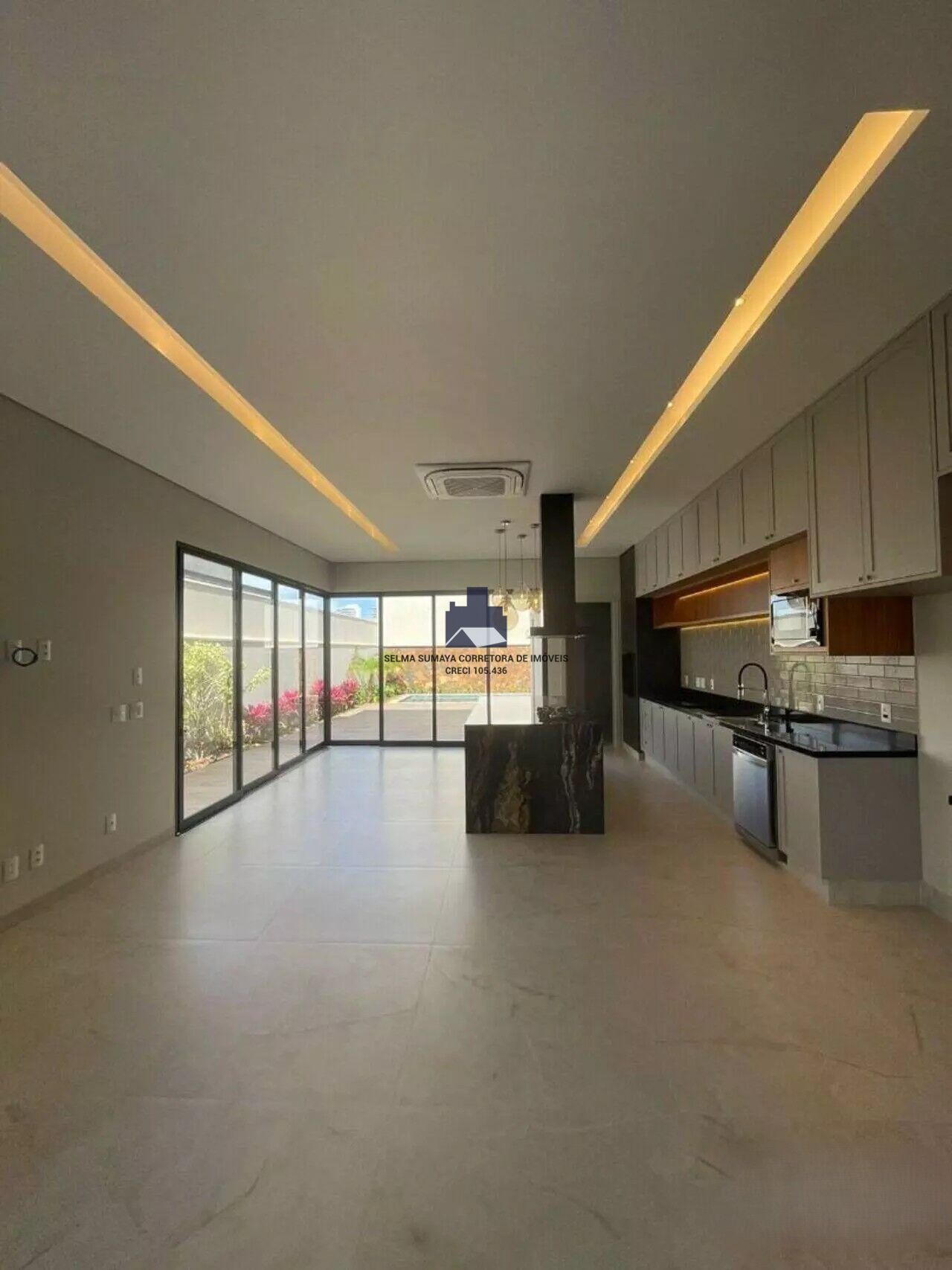 Casa de Condomínio com 4 quartos à venda, 374m² — foto 7 de 17