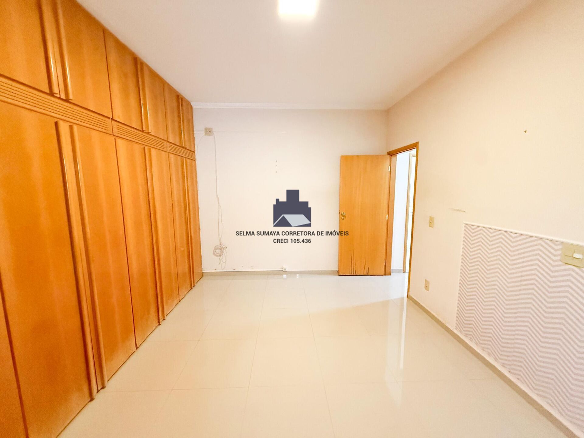 Casa de Condomínio com 3 quartos à venda, 320m² — foto 11 de 28