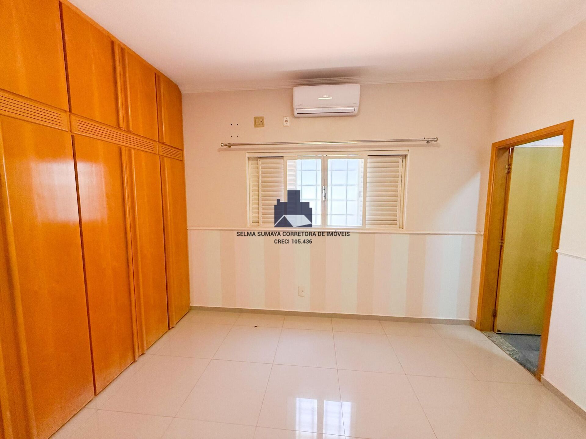 Casa de Condomínio com 3 quartos à venda, 320m² — foto 13 de 28
