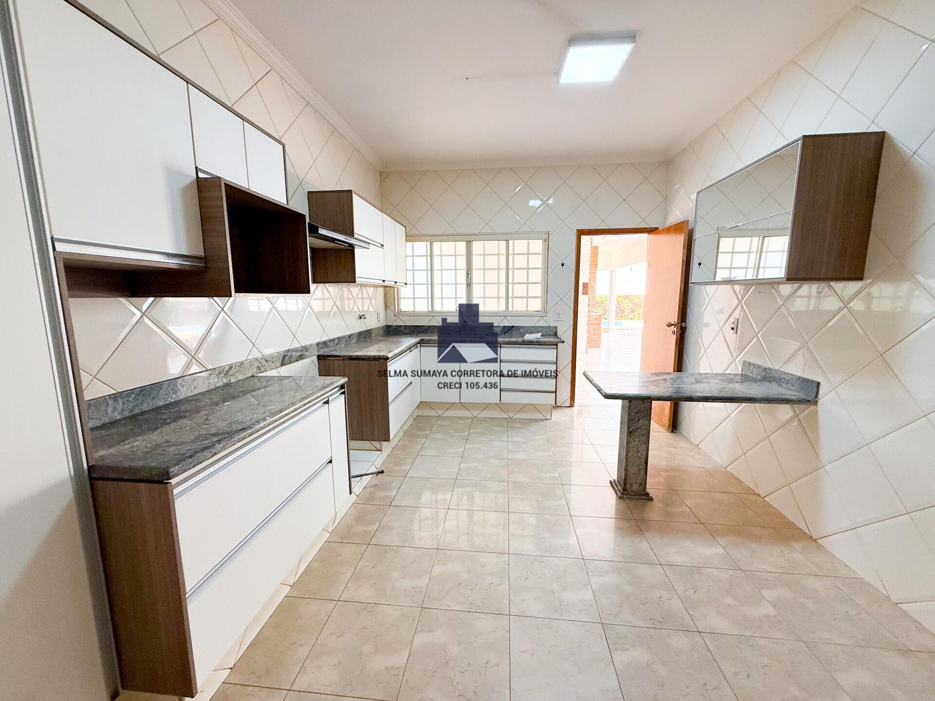 Casa de Condomínio com 3 quartos à venda, 320m² — foto 21 de 28
