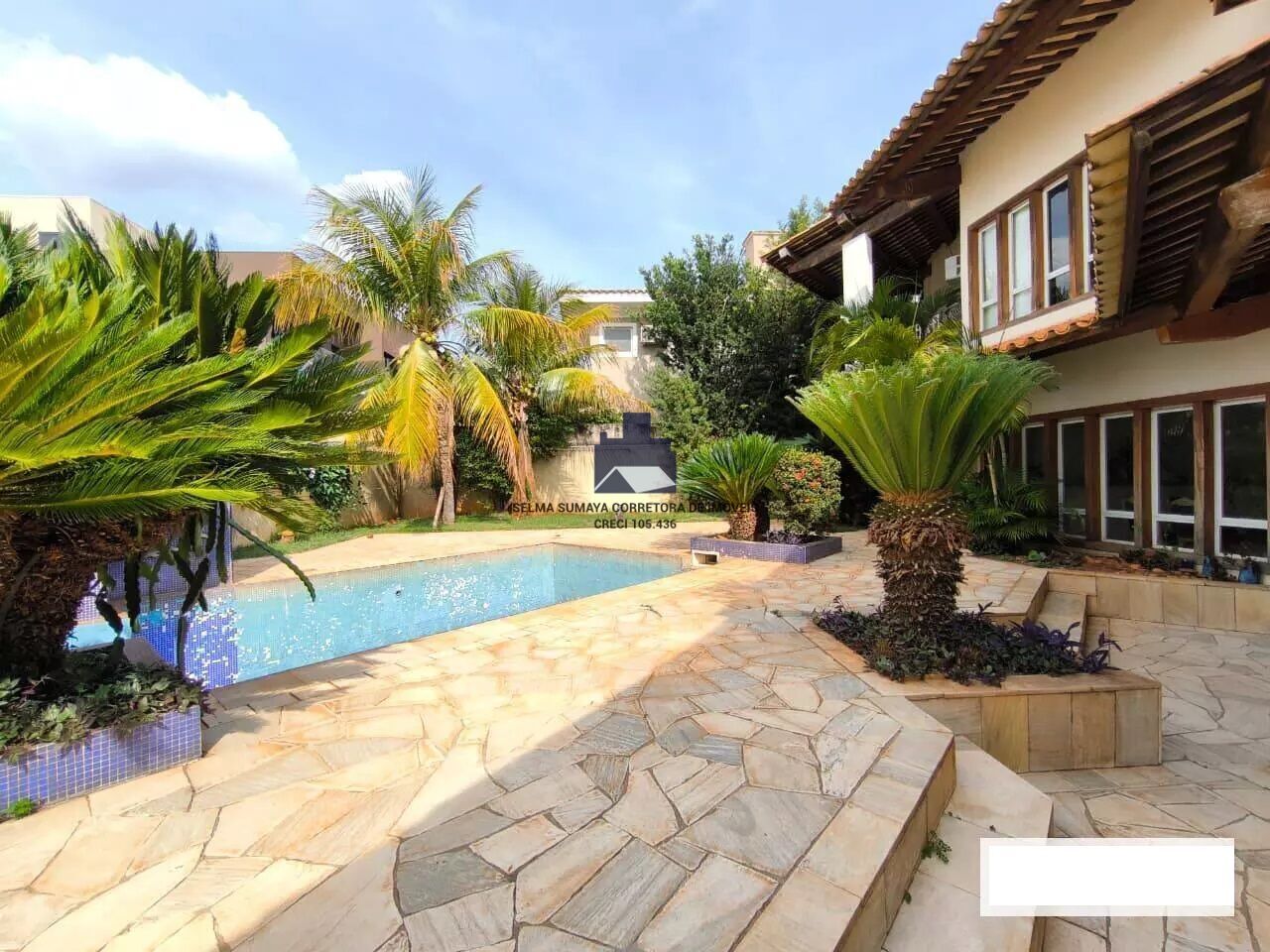 Casa de Condomínio com 3 quartos à venda, 360m² — foto 17 de 27