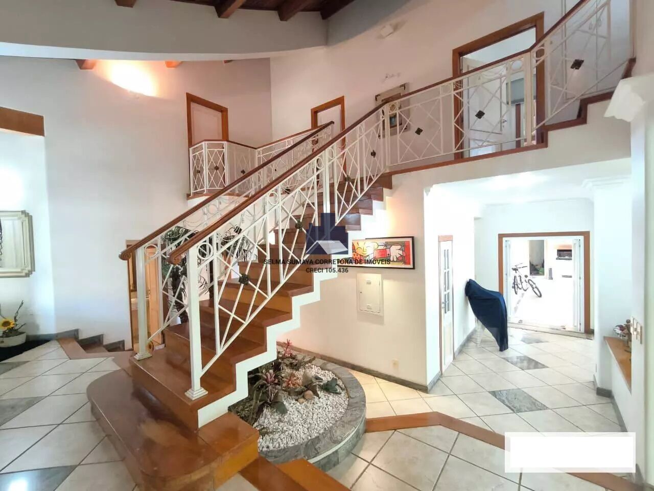 Casa de Condomínio com 3 quartos à venda, 360m² — foto 10 de 27