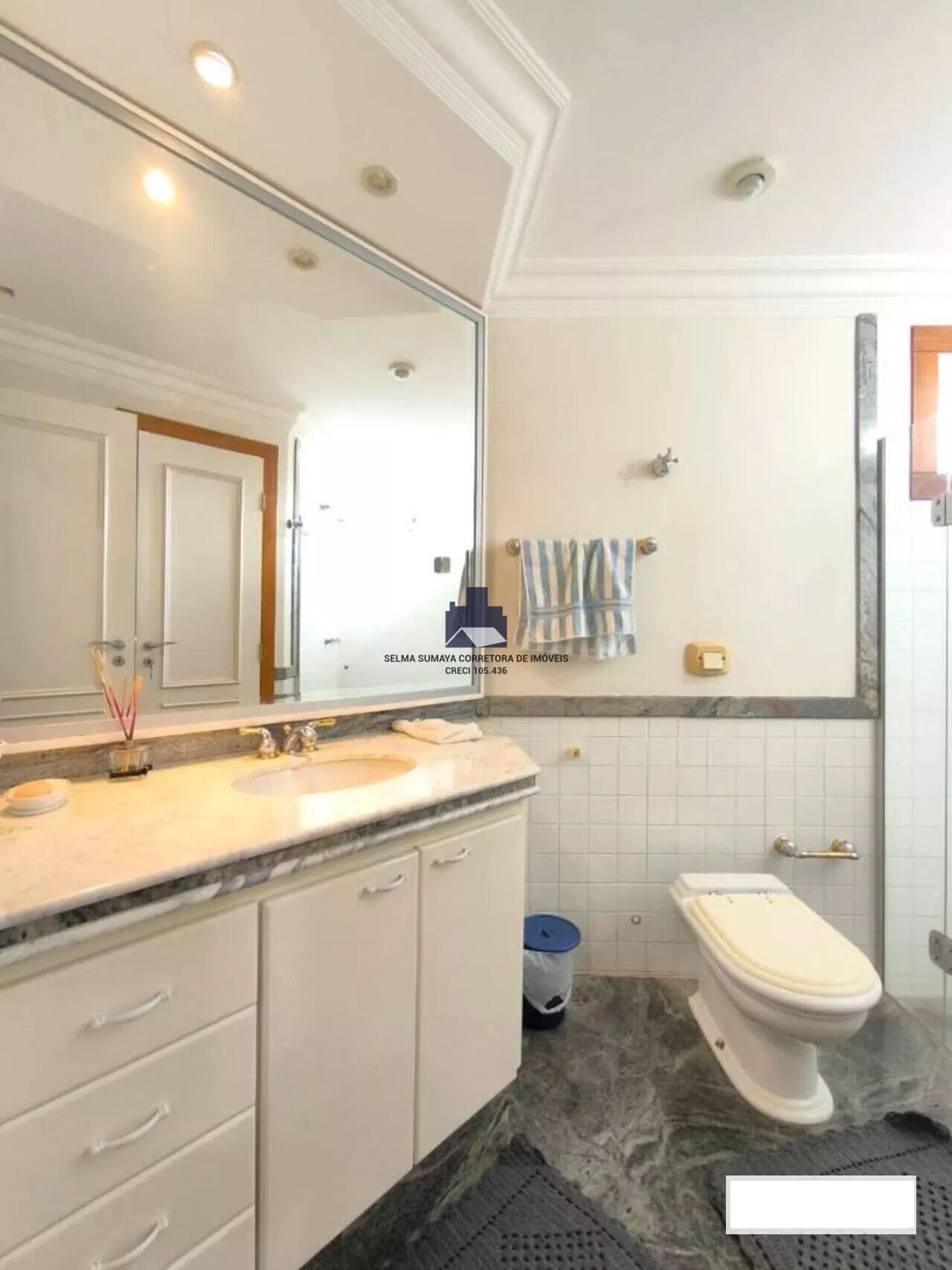Casa de Condomínio com 3 quartos à venda, 360m² — foto 22 de 27