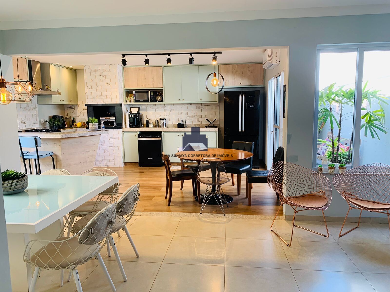 Casa de Condomínio com 3 quartos à venda, 160m² — foto 4 de 21