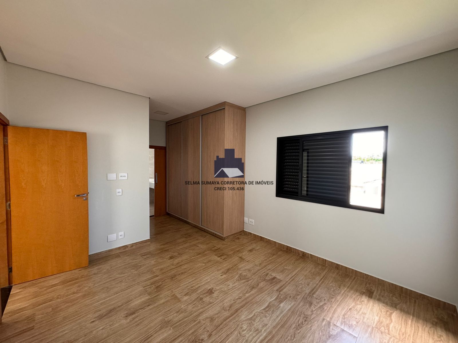 Casa de Condomínio com 3 quartos à venda, 330m² — foto 9 de 23