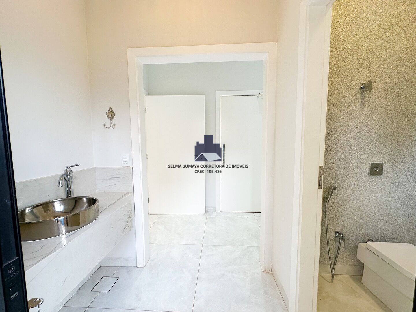 Casa de Condomínio com 4 quartos à venda, 300m² — foto 13 de 18