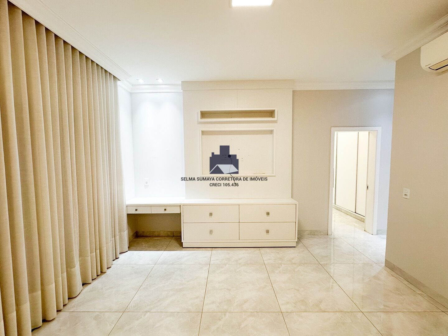 Casa de Condomínio com 4 quartos à venda, 300m² — foto 15 de 18