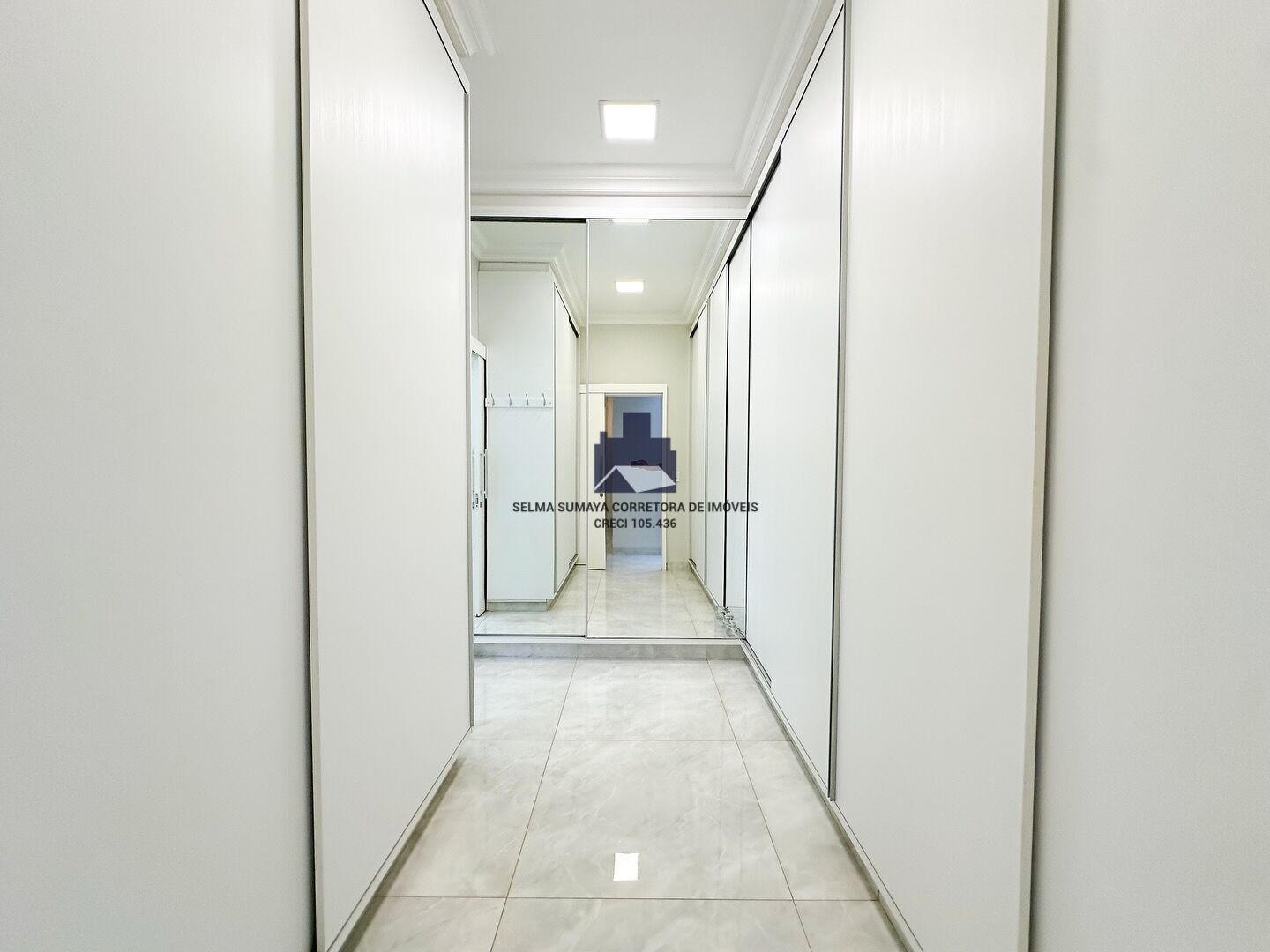 Casa de Condomínio com 4 quartos à venda, 300m² — foto 10 de 18