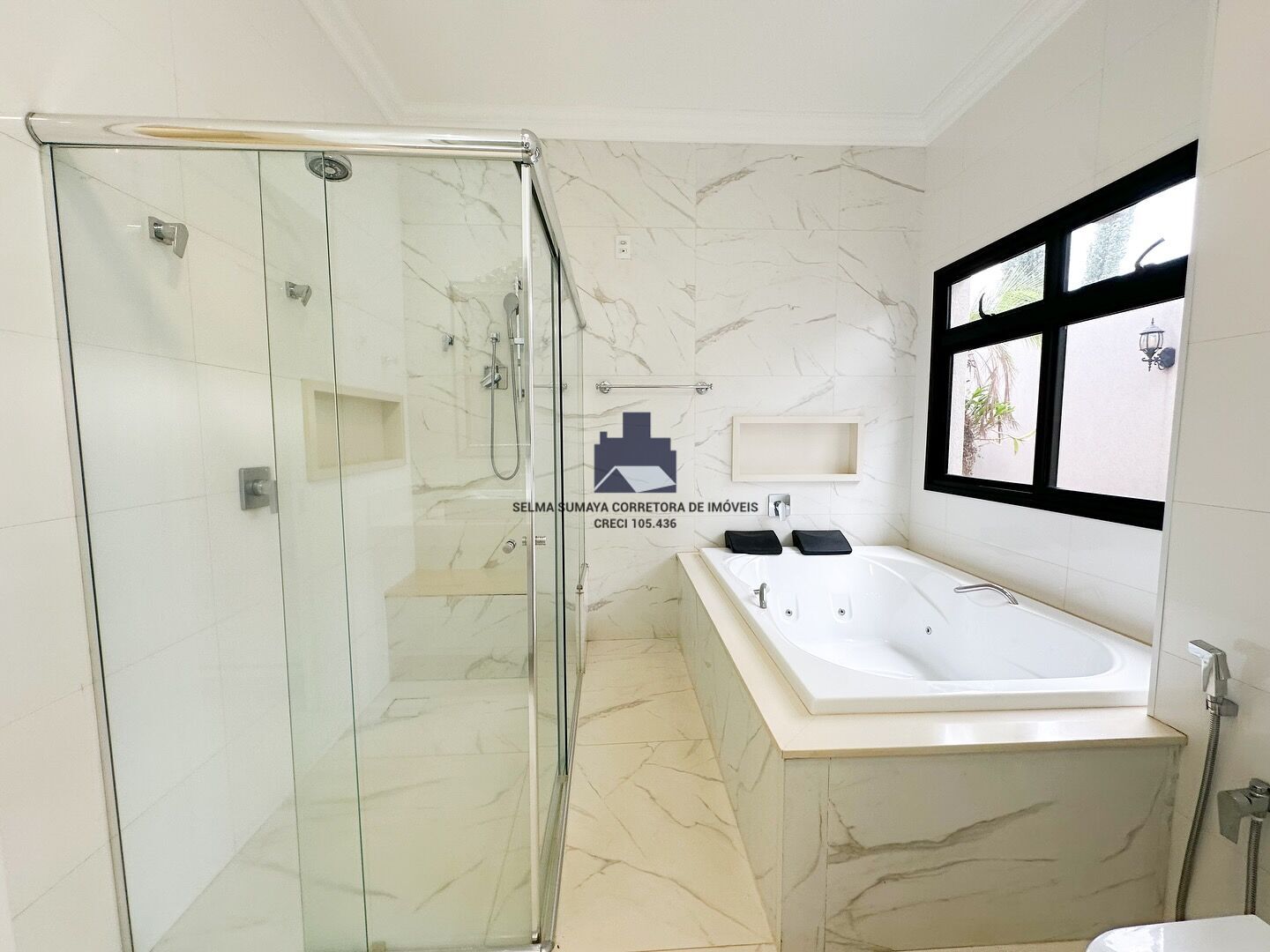 Casa de Condomínio com 4 quartos à venda, 300m² — foto 18 de 18