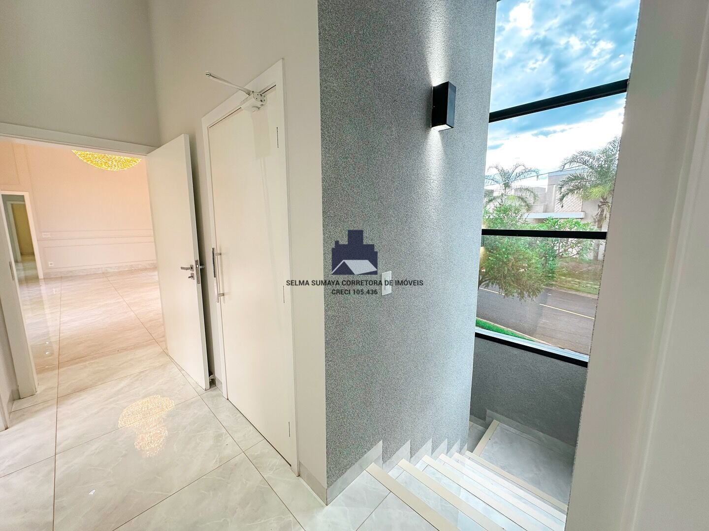 Casa de Condomínio com 4 quartos à venda, 300m² — foto 17 de 18