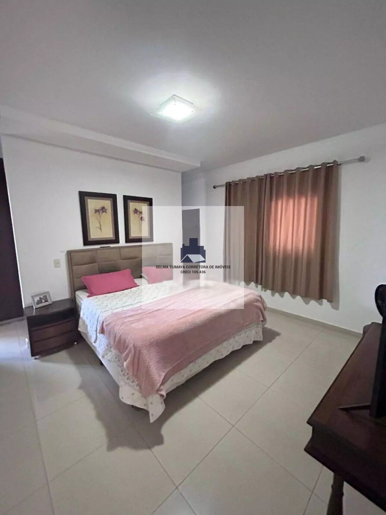 Casa de Condomínio com 4 quartos à venda, 300m² — foto 4 de 18